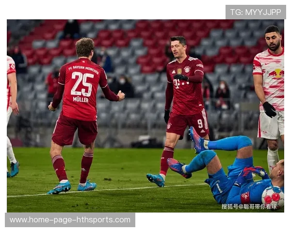 德甲莱比锡边路配合见效，客队防线崩解